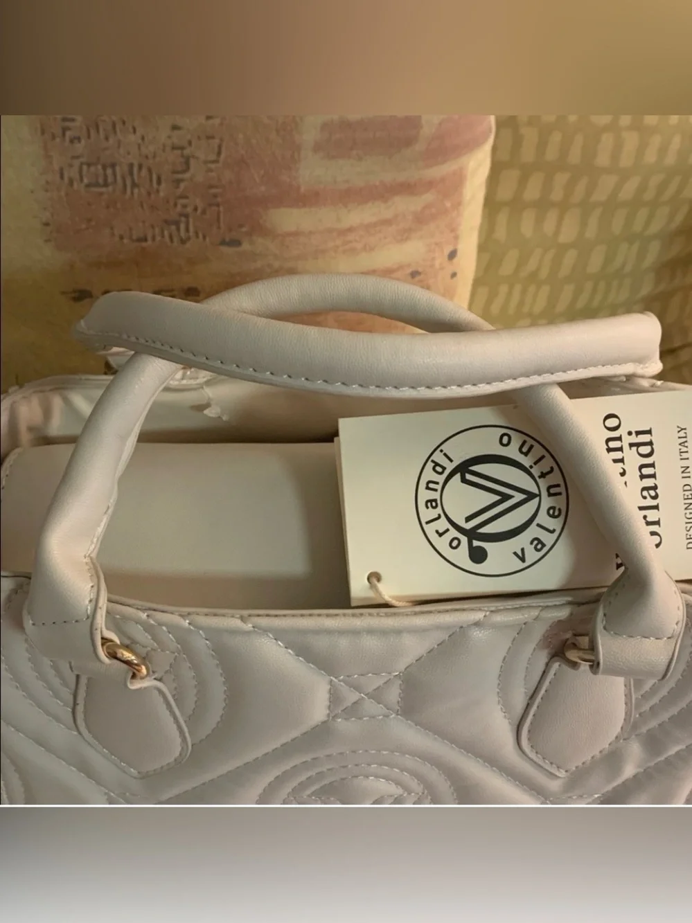 Valentino Orlandi Cream
Quilted Bag - Picture 9 of 12